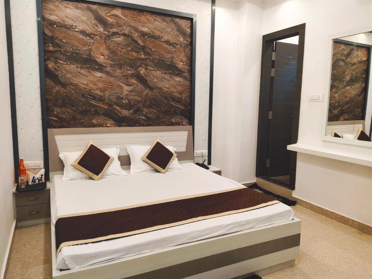 Hotel The Shree Jee Palace Mirzāpur Extérieur photo