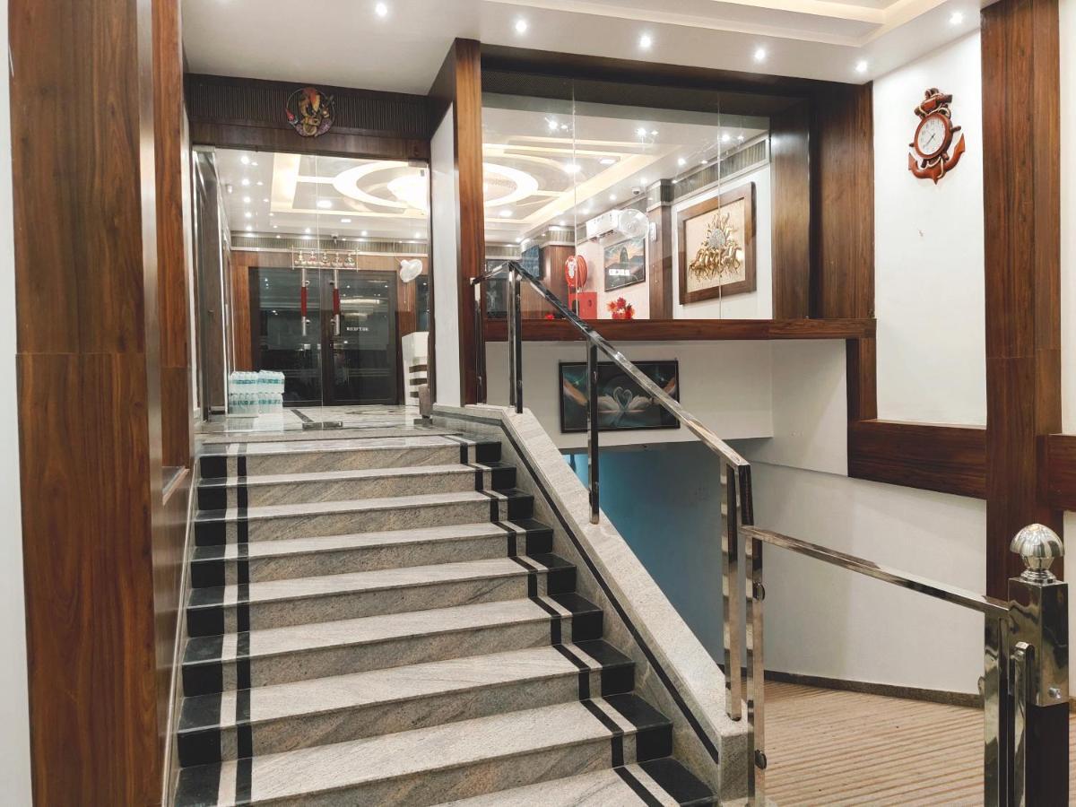 Hotel The Shree Jee Palace Mirzāpur Extérieur photo