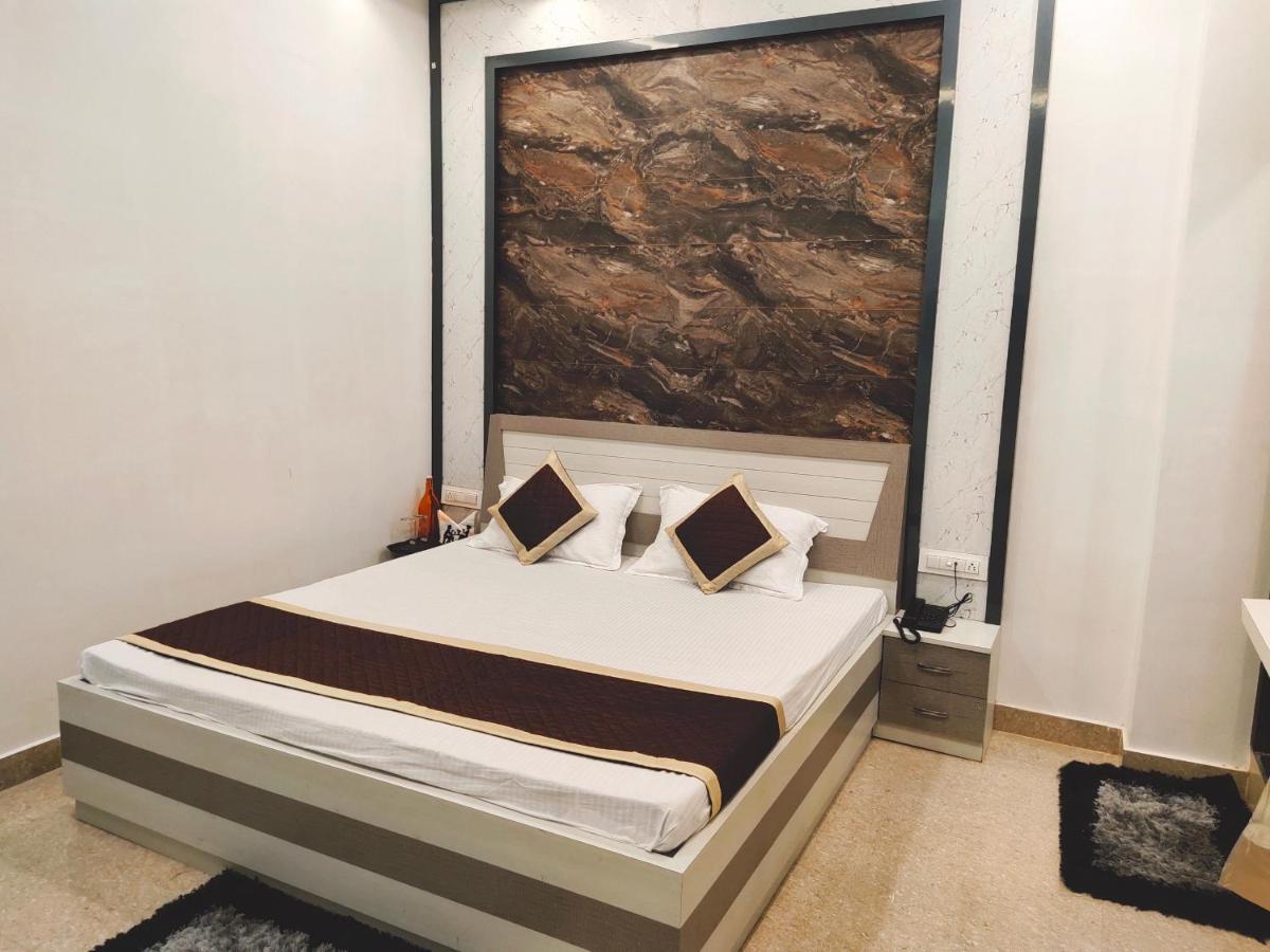 Hotel The Shree Jee Palace Mirzāpur Extérieur photo
