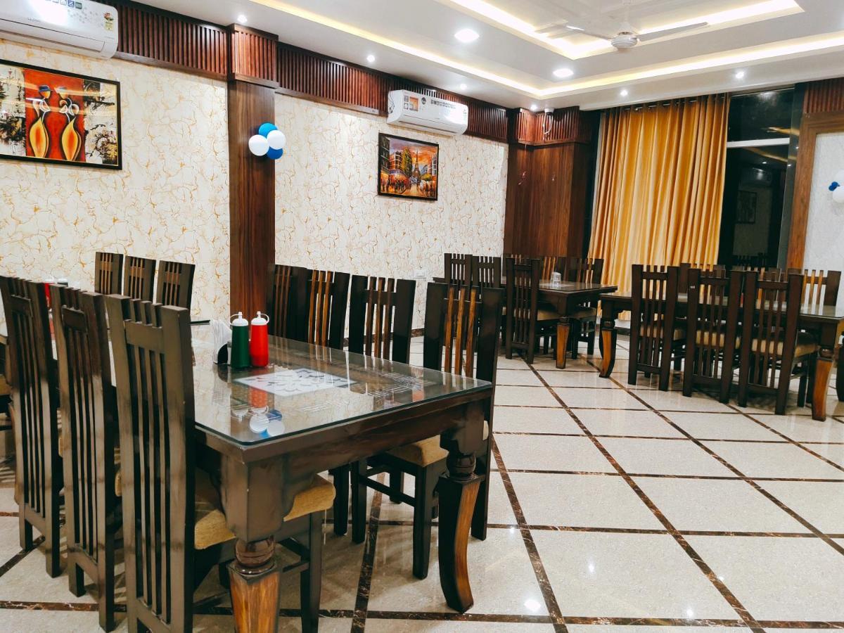 Hotel The Shree Jee Palace Mirzāpur Extérieur photo